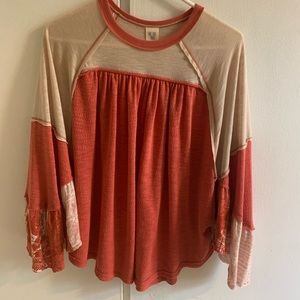 Beautiful coral tee with patchwork sleeves xs FP